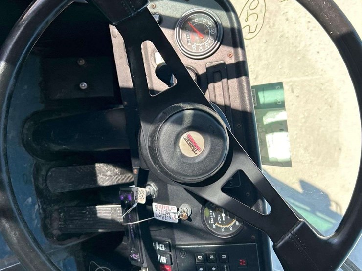 2000-thomas-saf-t-liner-image-11