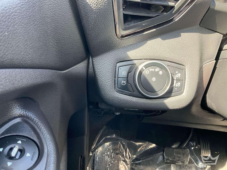 2016-ford-escape-image-17