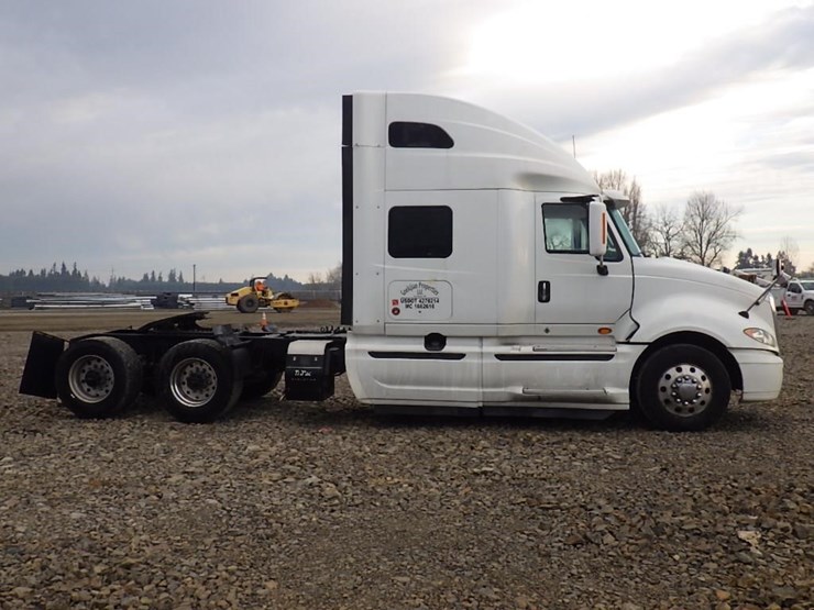 2016-international-prostar-image-4