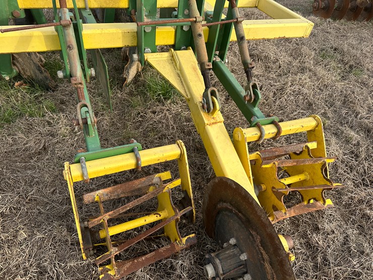 #38451-•-roll-a-cone-16-row-30"-bedder-chopper-image-15