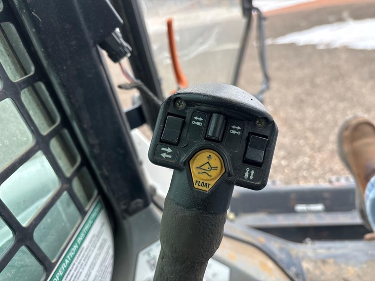 bobcat-t630-image-16