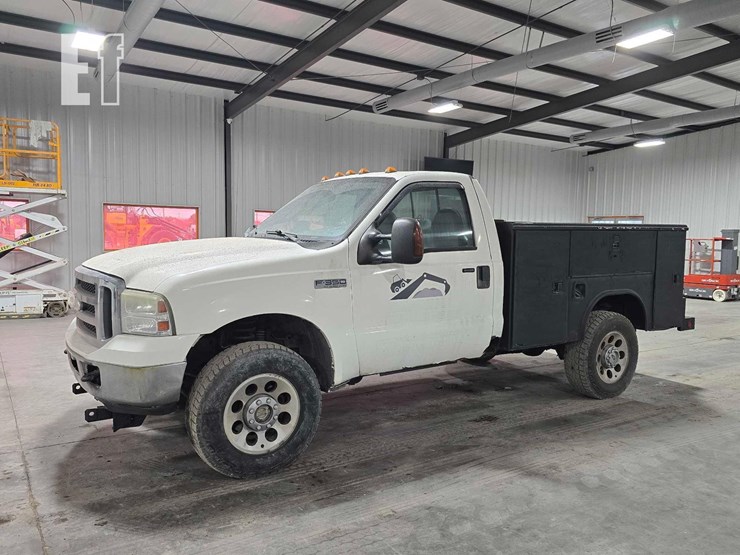 2006-ford-f350-image-1