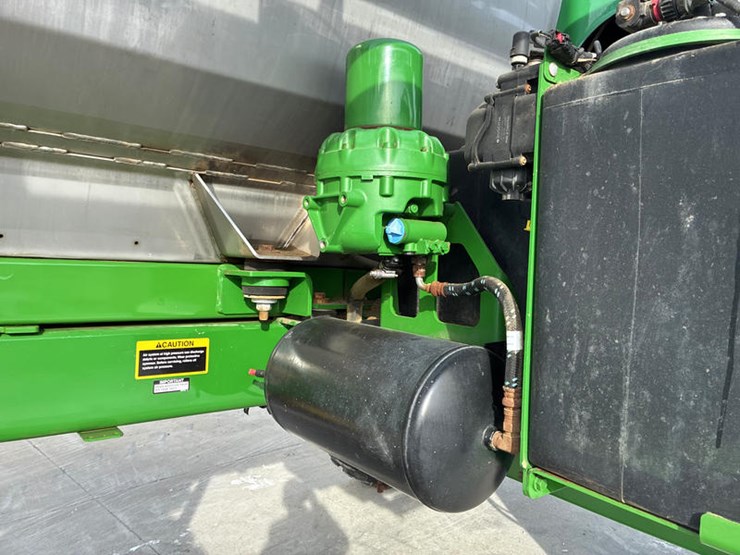 2018-john-deere-r4038-image-26