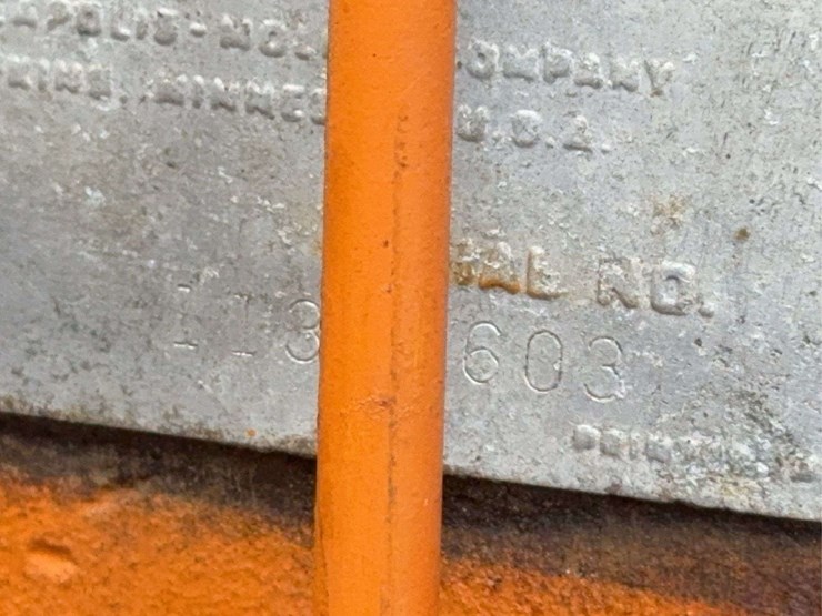 minneapolis-moline-335-image-8