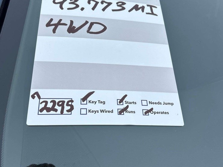 2019-chevrolet-silverado-1500-image-35