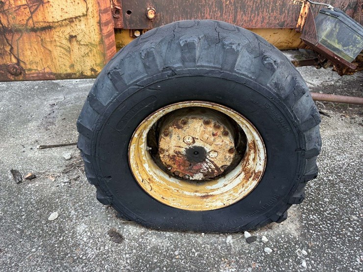 oliver-forklift-image-25