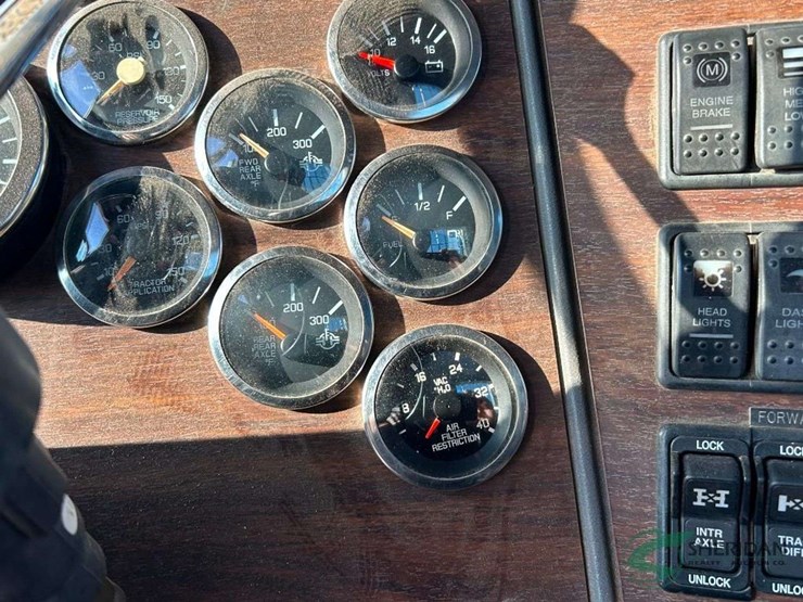 2001-western-star-4900-image-27