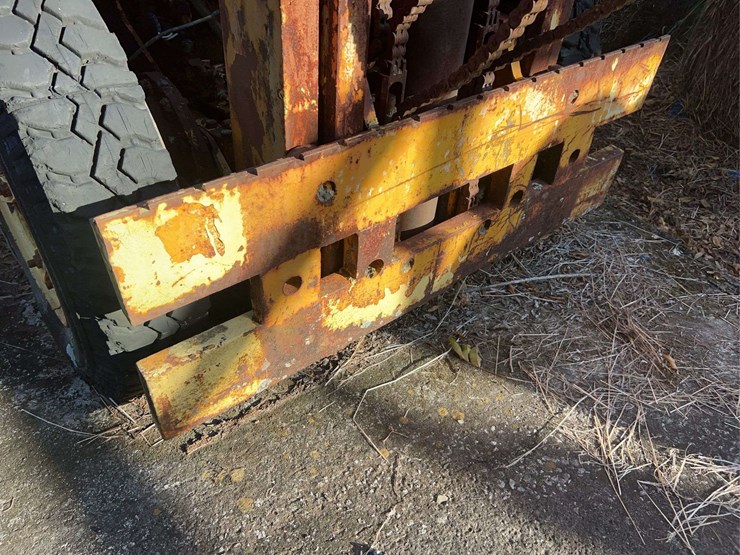 minneapolis-moline-forklift-image-3