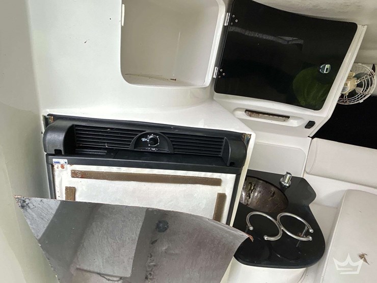 2014-glasstream-360-scx-twin-400r-mercury's-with-triple-axle-aluminum-trailer-image-22