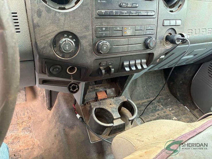 2015-ford-f350-image-34