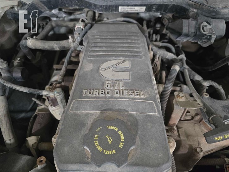 2014-ram-3500-hd-image-22