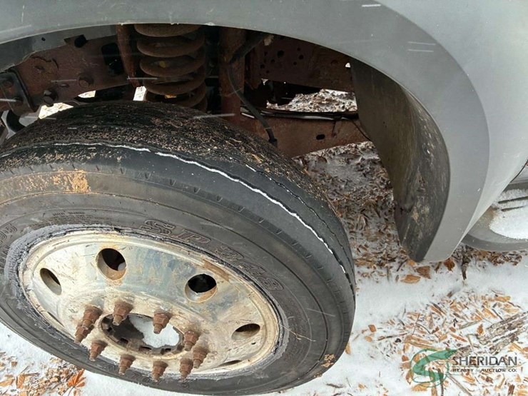 2005-ford-f450-image-9