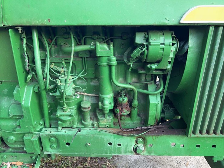 john-deere-3020-image-28