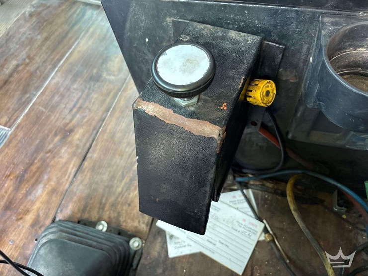 2000-kenworth-tri-axle-dump-truck-image-38