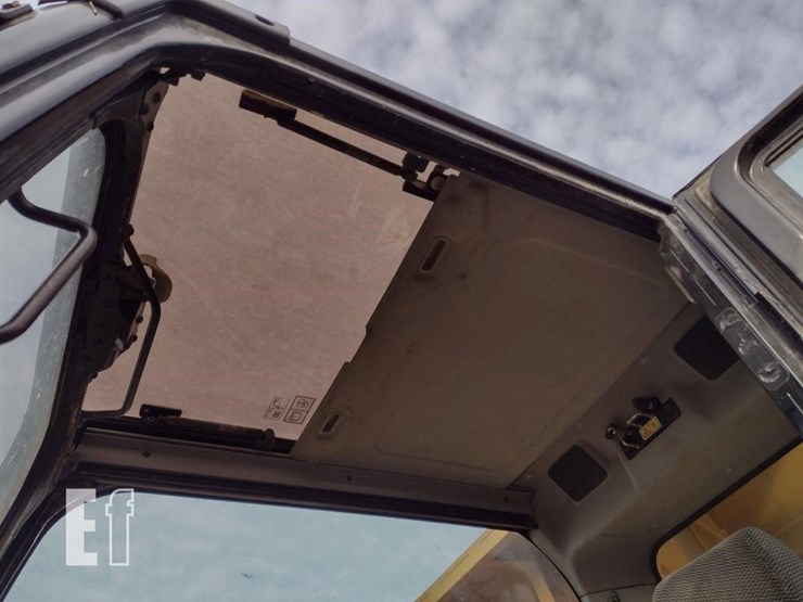 2017-morooka-mst3000vd-image-12