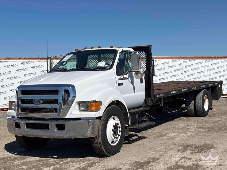 2006-ford-f650-image-1