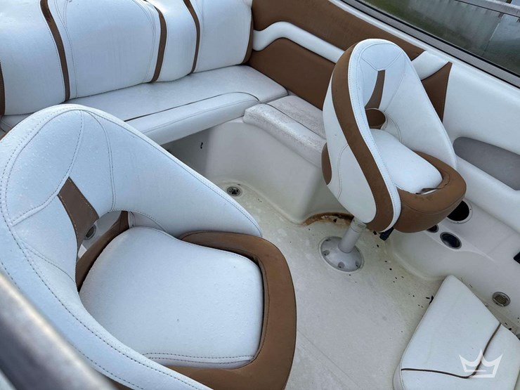 2009-mariah-sc23-23ft.-cabin-cruiser-with-t/a-boat-trailer-image-10