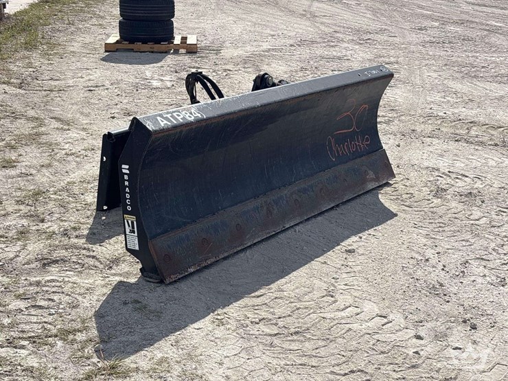 bradco-84in-hydraulic-6-way-dozer-blade-skid-steer-attachment-image-2