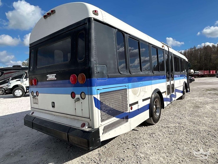 2000-thomas-saf-t-liner-image-3