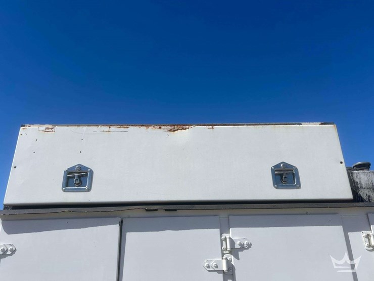 2016-ford-f550-image-16