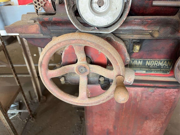 van-norman-piston-turning-&-grinding-machine-image-11