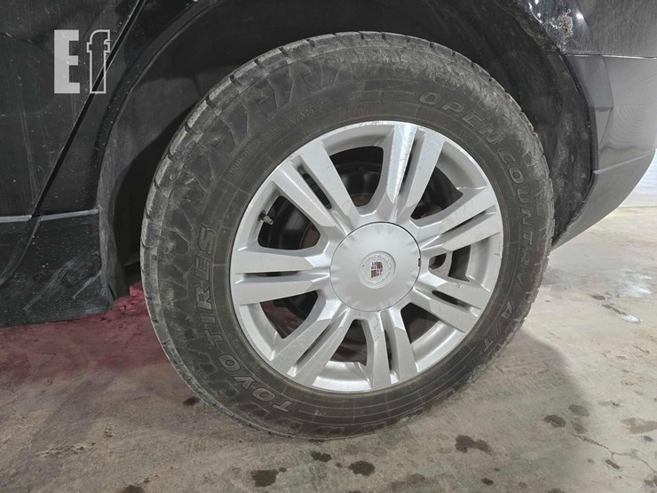 2011-cadillac-srx-image-19