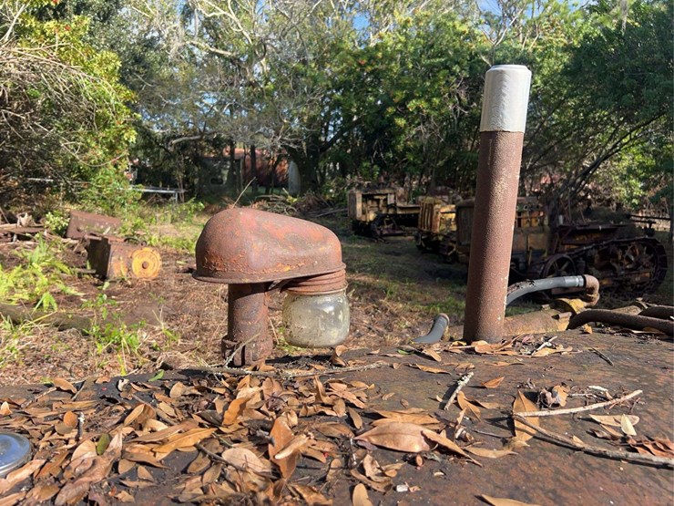 caterpillar-r2-image-13