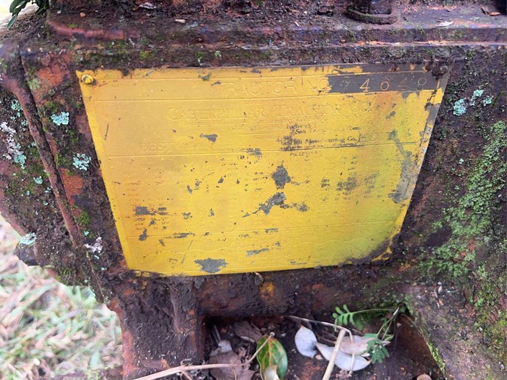 caterpillar-2-ton-crawler-image-54