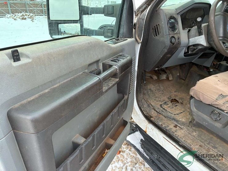 2015-ford-f350-image-30