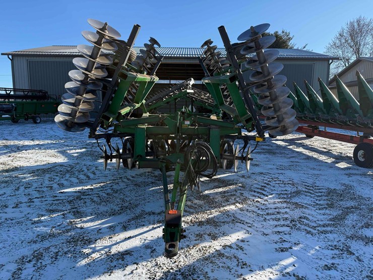 john-deere-630-image-2