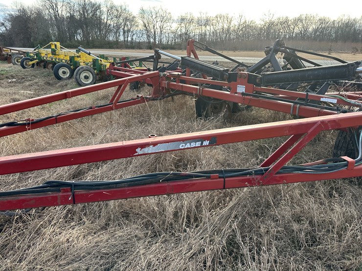 #38452-•-case-ptx300-34'-field-cultivator-image-45