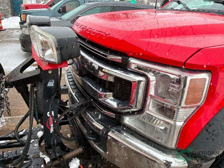 2022-ford-f550-image-5