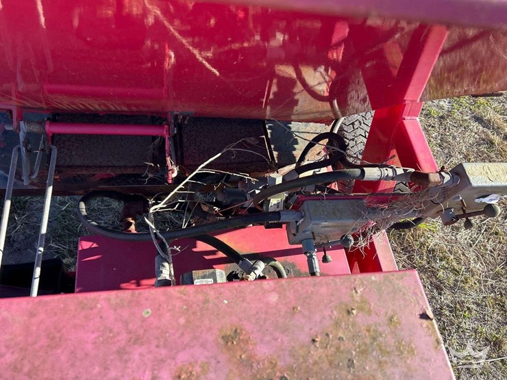 buffalo-turbine-bt-1000-towable-fertilizer-spreader-image-7