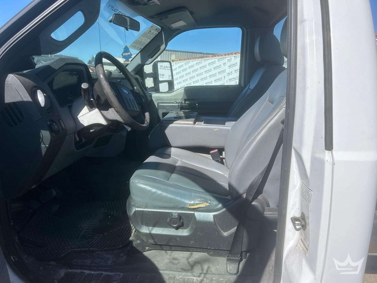 2016-ford-f350-image-12