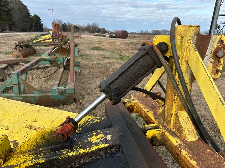 #38448-•-allen-levee-smoother-image-13