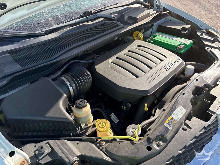 2016-dodge-grand-caravan-se-image-8