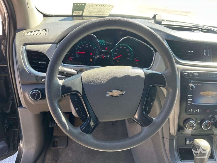 2013-chevrolet-traverse-image-13