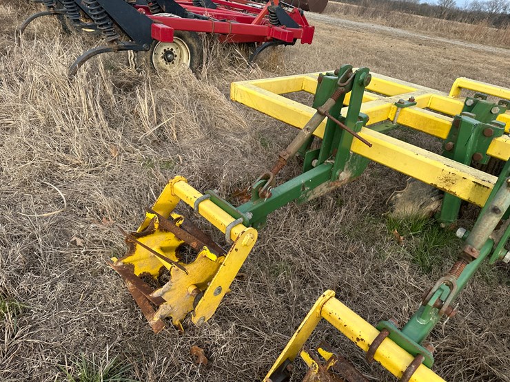 #38451-•-roll-a-cone-16-row-30"-bedder-chopper-image-29