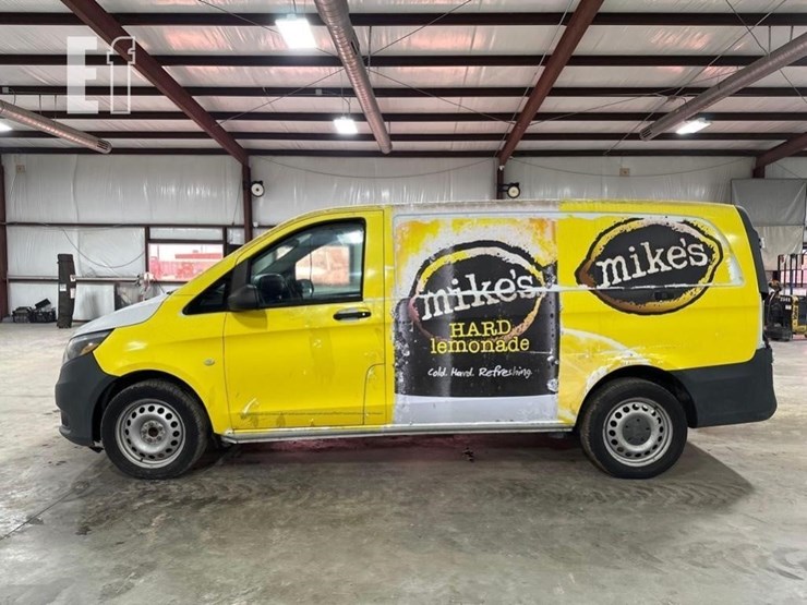 2017-mercedes-benz-metris-image-5