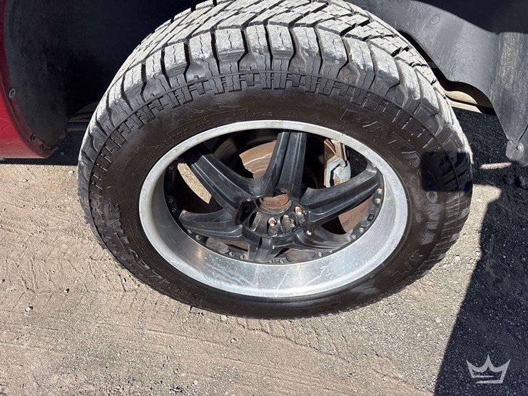 2012-dodge-1500-image-30