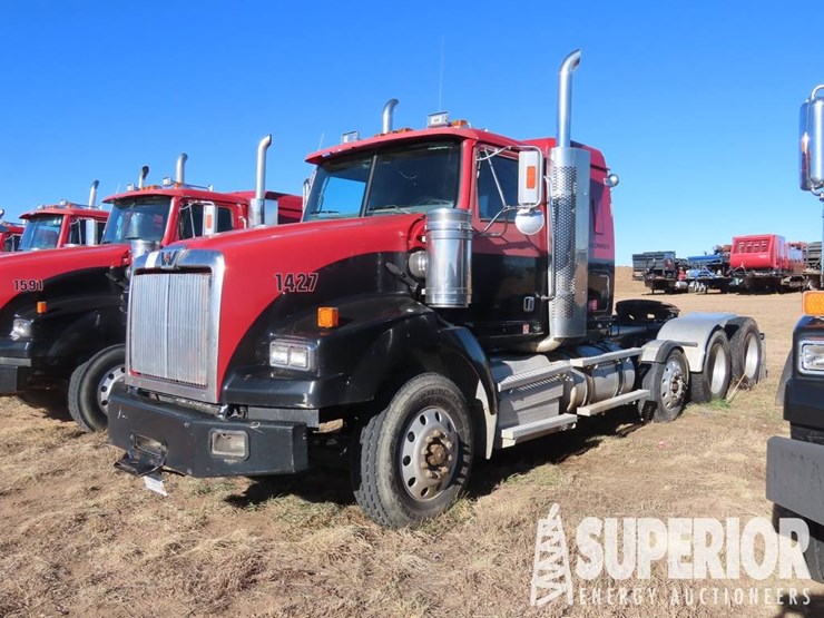 2012-western-star-4900-image-1