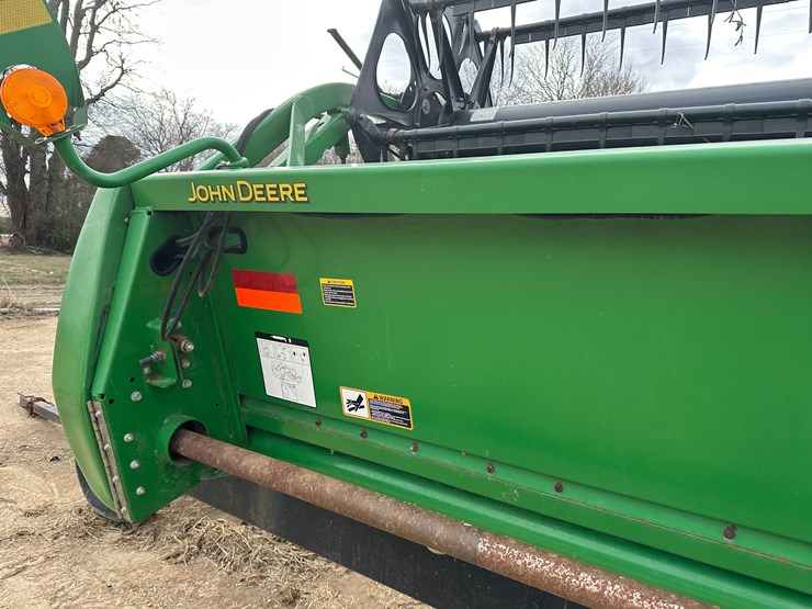 2013-john-deere-635f-image-16