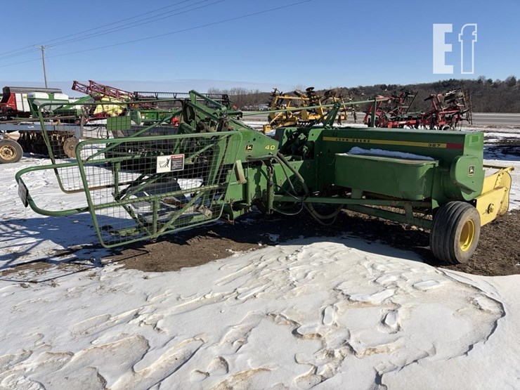 1984-john-deere-327-image-3