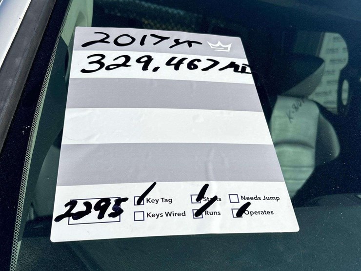 2017-dodge-3500-image-29