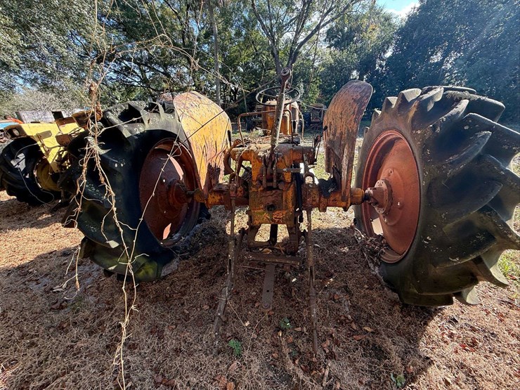 minneapolis-moline-445-image-6