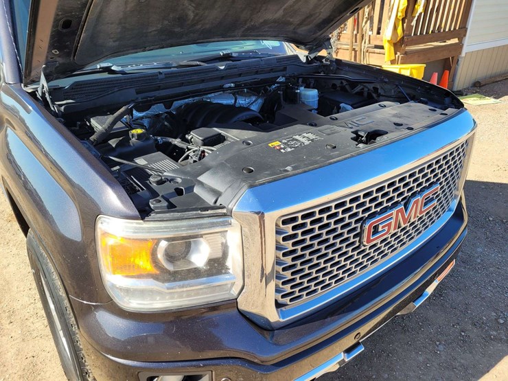 2015-gmc-sierra-1500-denali-image-16