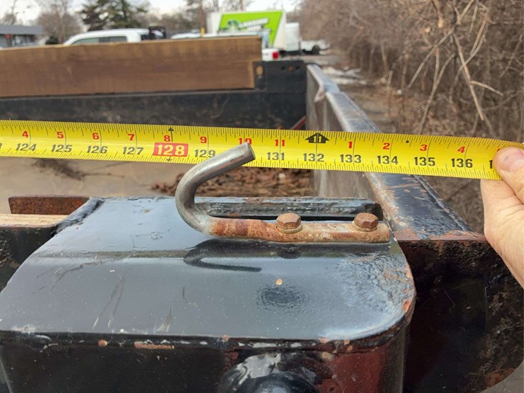 2022-ford-f550-image-14