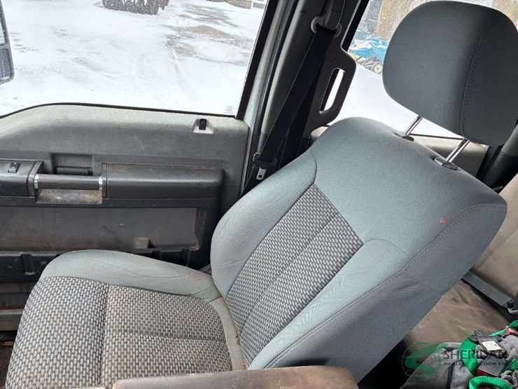 2015-ford-f350-image-29