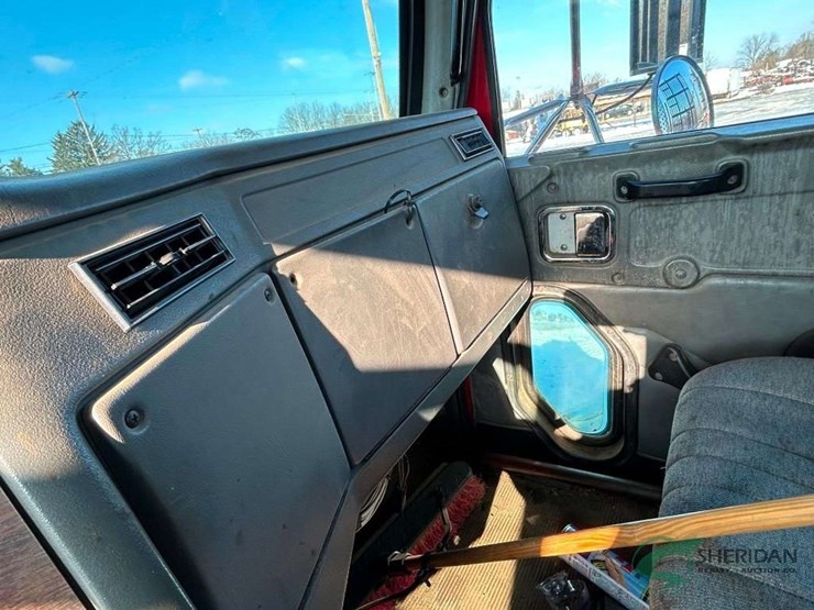 2001-western-star-4900-image-29