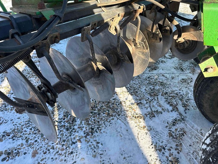 john-deere-630-image-28